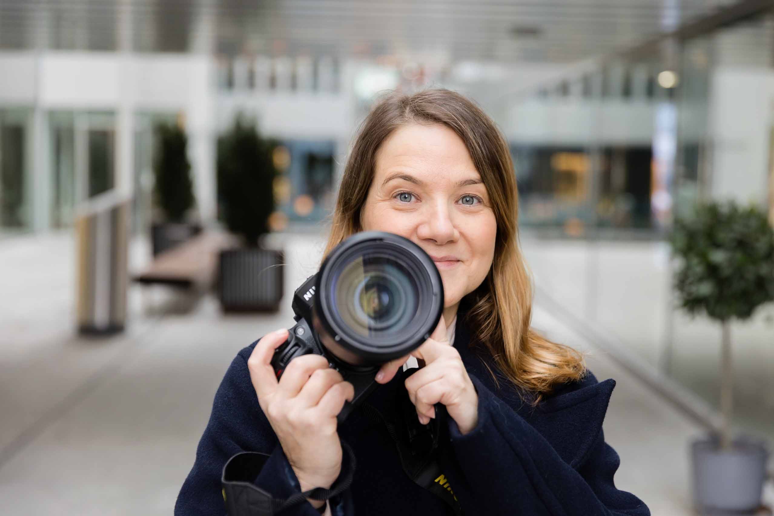Sympathische Fotografin