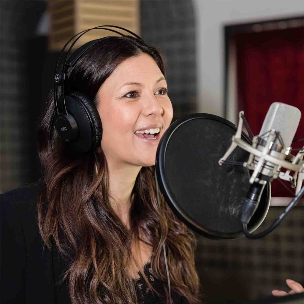 Jessica Jean-Richard, Synchron-Sprecherin, Personal Branding Foto by: www.sarahjane-fotografie.ch